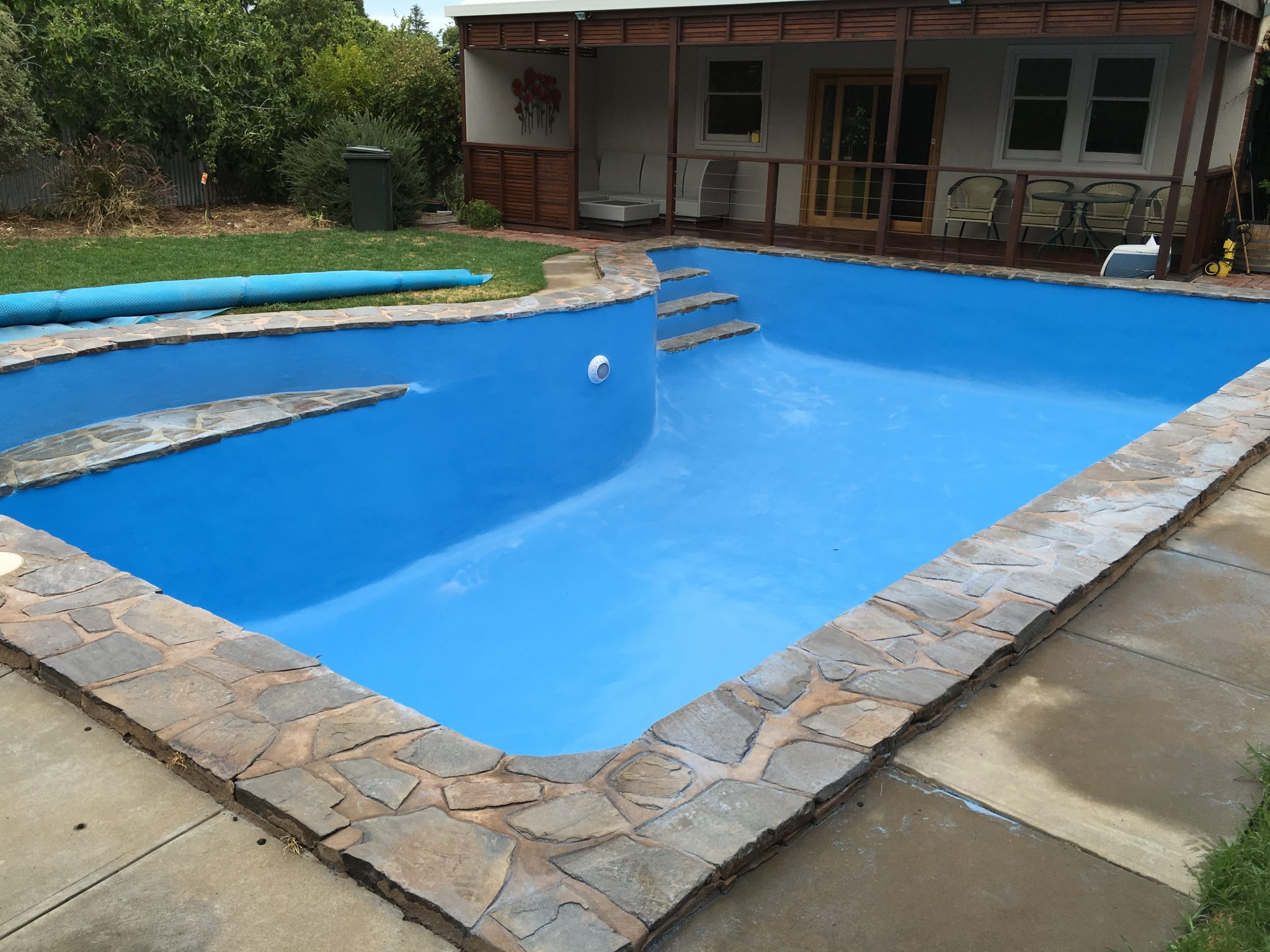 fibreglass pool resurfacing