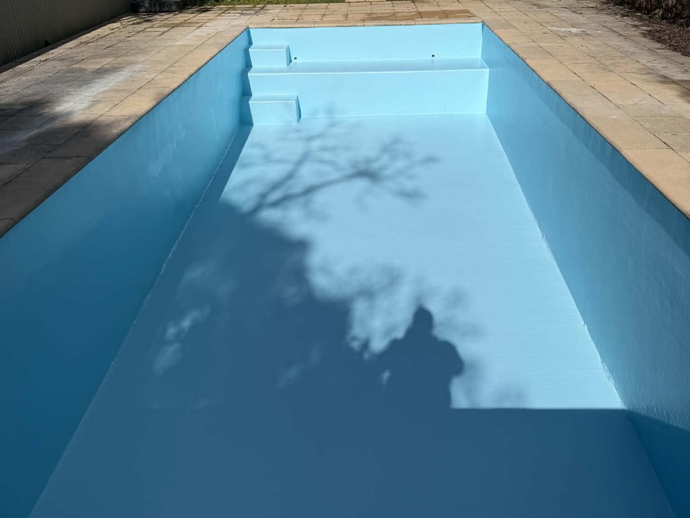 Concrete pool in Eltham after a fibreglass resurface