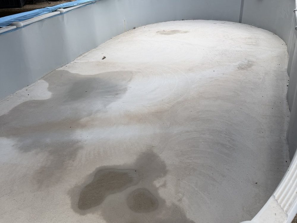 Steel-wall vinyl liner pool in Moama with the liner removed during the conversion to fibreglass